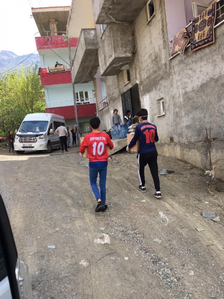 Sason Gençlik Spor Kulübünden İhtiyaç Sahibi Ailelere Yardım