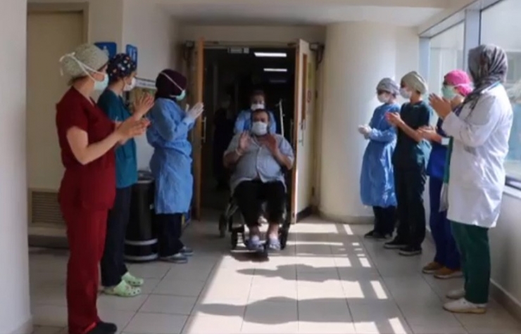 Bolu’da, Taburcu Olan 6 Hastanın Doktoru Tedavi Sürecini Anlattı