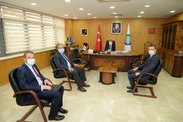 Öğrencilerin Sosyal Ve Kültürel İhtiyaçlarına ‘Genç Ofis’ Desteği