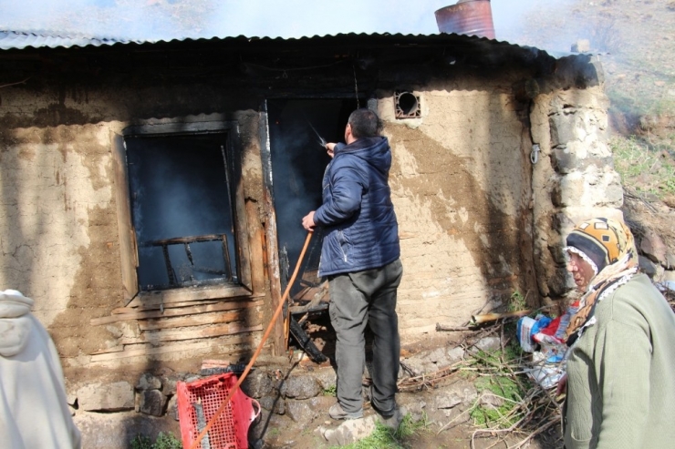 Tandırdaki Piknik Tüpü Patladı Facianın Eşiğinden Dönüldü