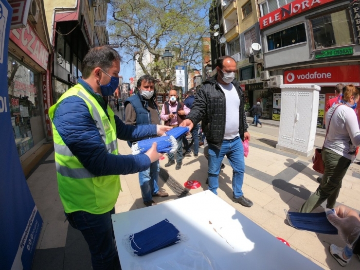 Fatsa’da 35 Bin Maske Dağıtıldı