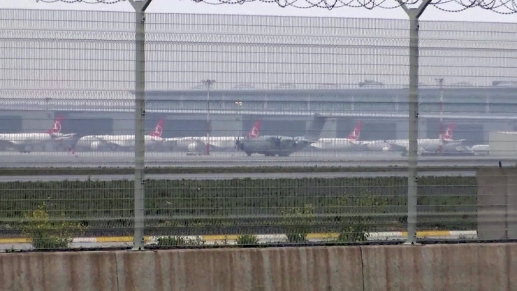 İngiliz Hava Kuvvetleri Uçağı, Sağlık Ekipmanları İçin İstanbul’da