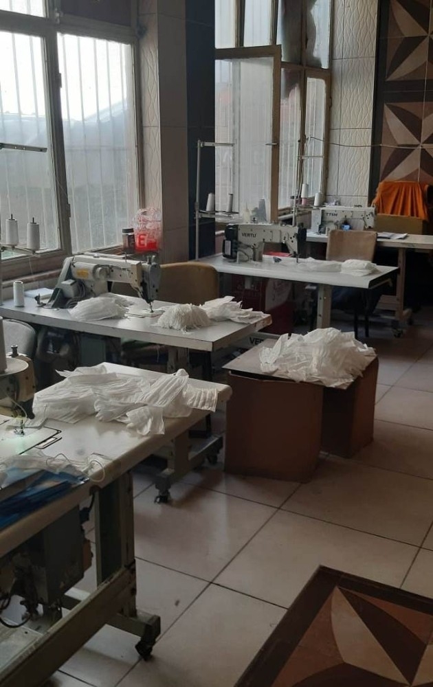 Kaçak Maske Üretenlere Zabıta Baskını