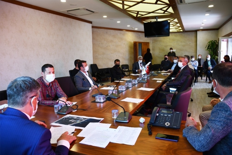 Kemer’de Korona Süreci Değerlendirme Toplantısı Yapıldı