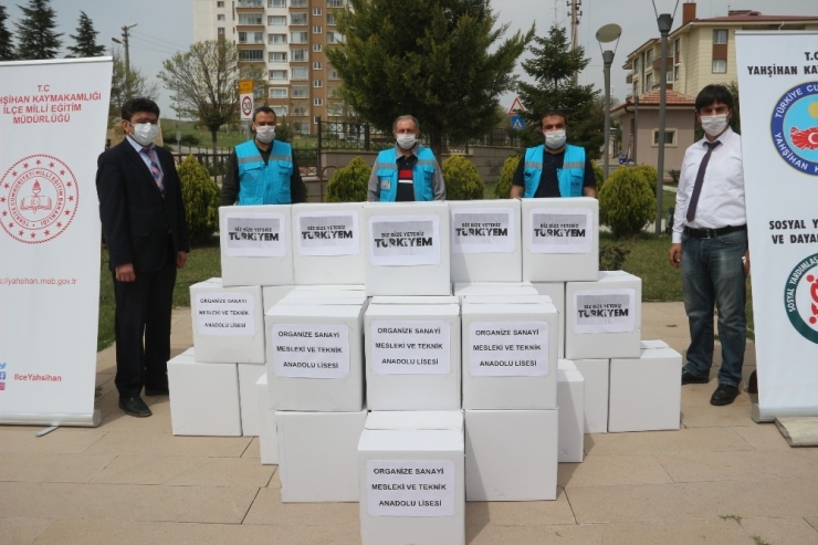 Öğretmen Ve Öğrencilerden ’Milli Dayanışma Kampanyası’na Destek