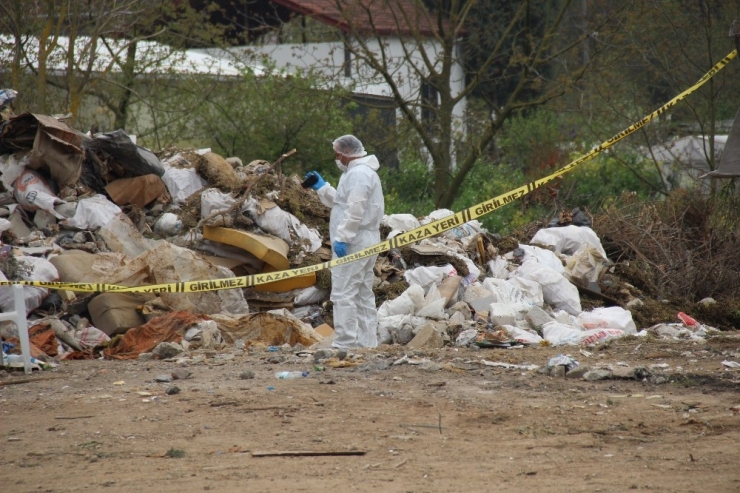 Kocaeli’de Hafriyat Döküm Alanında Çuval İçerisinde Çürümüş Ceset Bulundu