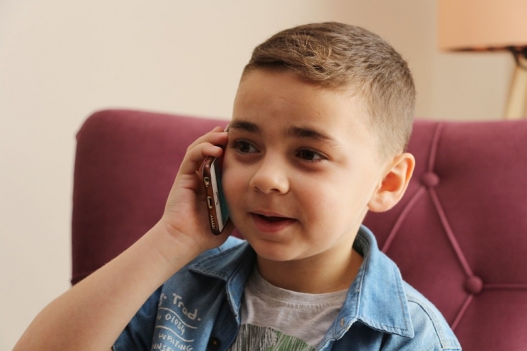 7 Yaşındaki Alperen Harçlıklarını ’Milli Dayanışma’ İçin Bağışladı