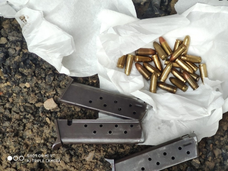 Teröristler Bisküvi Kutusuna Bomba Yerleştirmiş