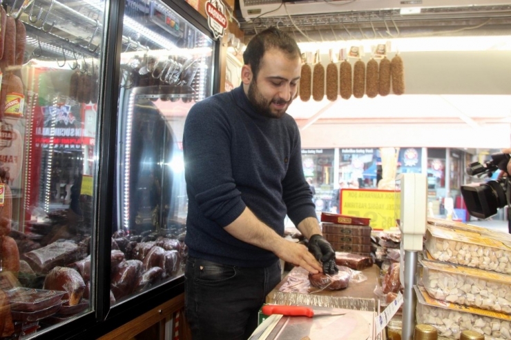 Kayseri’de Pastırmanın Dilimi 1.5 Tl Oldu