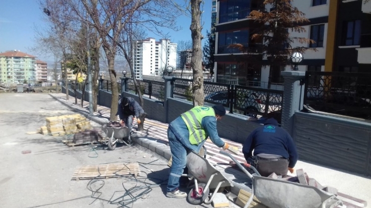 Korona Virüs Pursaklar’da Hizmetleri Durduramadı