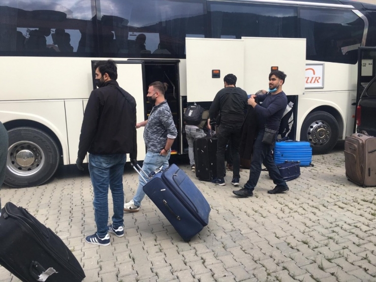 Suudi Arabistan’dan Getirilen 168 Vatandaş Denizli’de Karantinaya Alındı