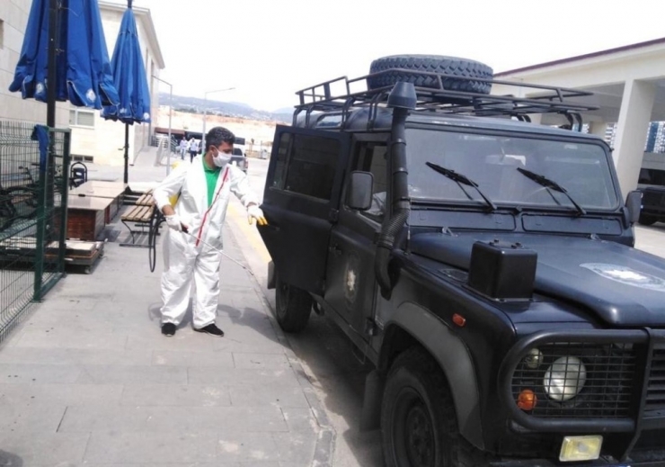 Toroslar’da Dezenfekte Çalışmaları Sürüyor