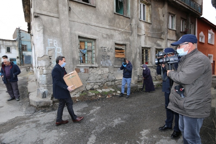 Vakıflar İhtiyaç Sahibi Aileleri Unutmadı