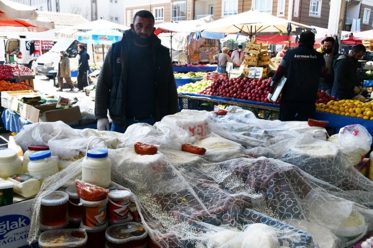 Pazarcı Esnafın İlginç Korona Virüs Önlemi