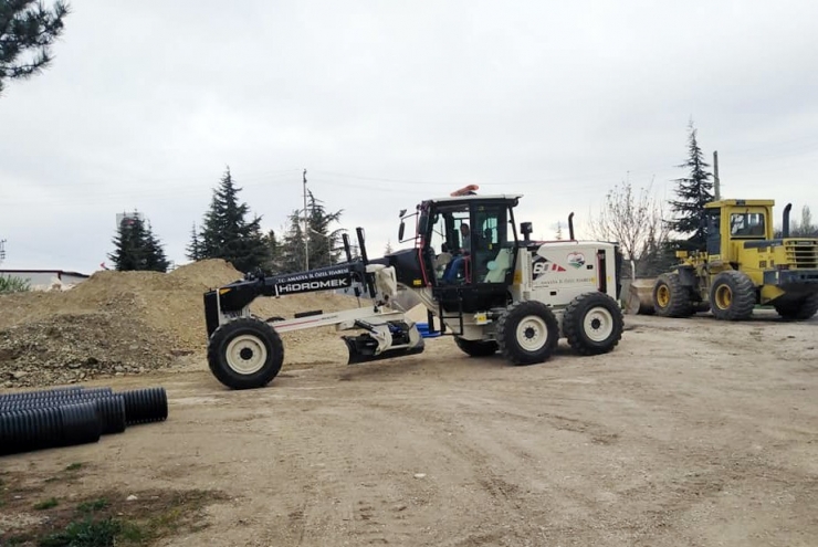 Amasya İl Özel İdaresi’ne Greyder Takviyesi