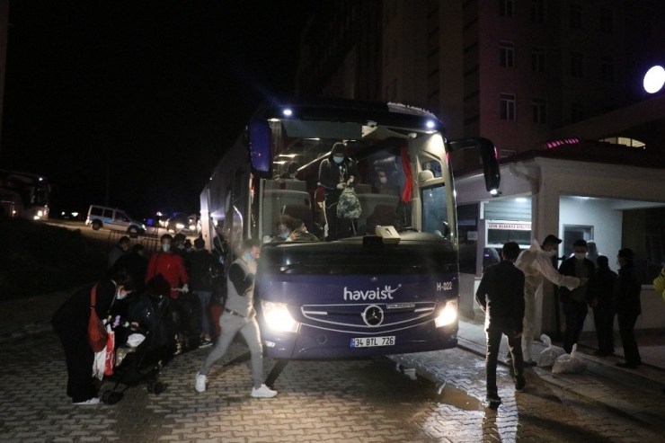 Birleşik Arap Emirlikleri’nden Bolu’ya Getirilen 353 Kişi Yurda Yerleştirildi