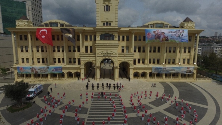 Büyükçekmece Belediyesi 23 Nisanı Coşkuyla Kutladı