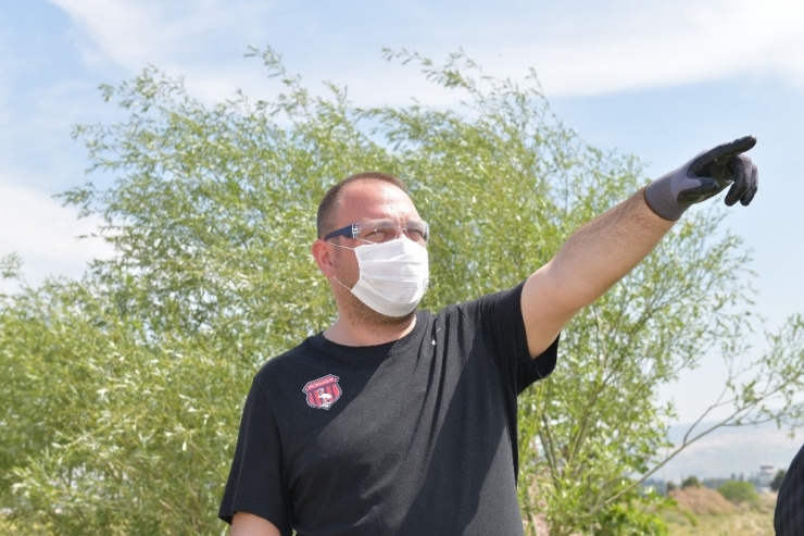 Çiğli Belediyesinden Çiftçilere Traktör Desteği