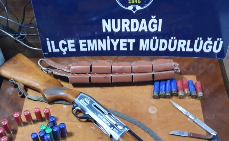 Av Tüfeği İle Rastgele Ateş Açan Epilepsi Hastası Ortalığı Birbirine Kattı