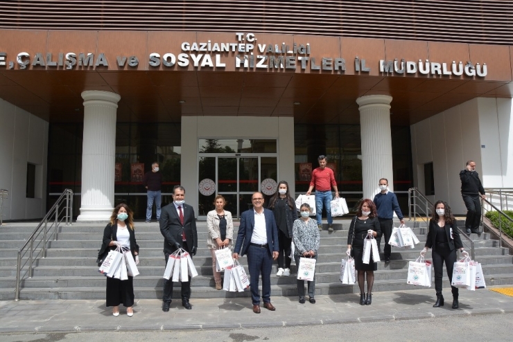 Gkv’den Koruma Ve Bakım Altındaki Çocuklara 23 Nisan Hediyesi