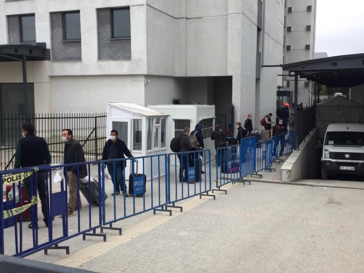 Irak’tan Gelen 250 Türk Vatandaşı Memleketlerine Gönderildi