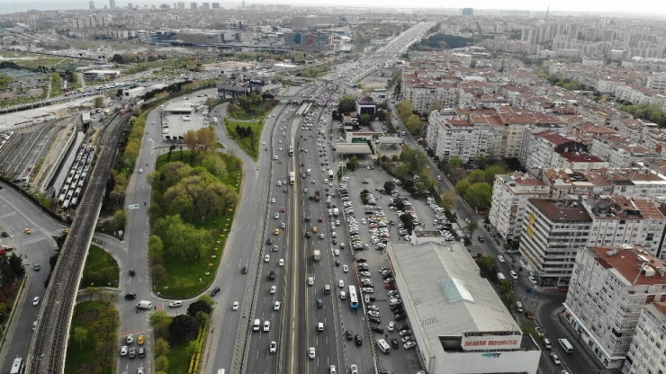 İstanbul Trafiği Alışılmış Haline Geri Döndü