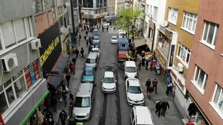 Kağıthane’de Alışveriş Telaşı Drone İle Havadan Görüntülendi