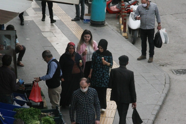 Kilisliler Korona Virüs Önlemlerine Aldırış Etmiyor