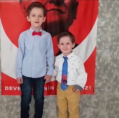 Evlerinde Kalan Öğrencilerin 23 Nisan Coşkusu