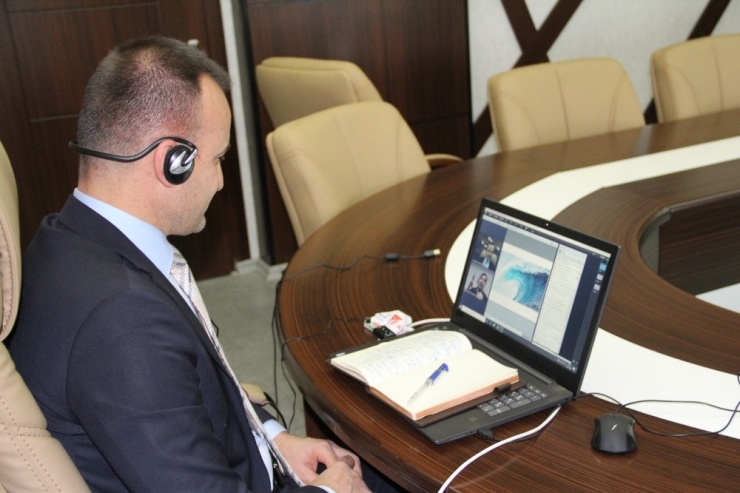 Meb Personel Genel Müdürü Dr. Aydoğdu, Ağrılı Okul Müdürleriyle Bir Araya Geldi