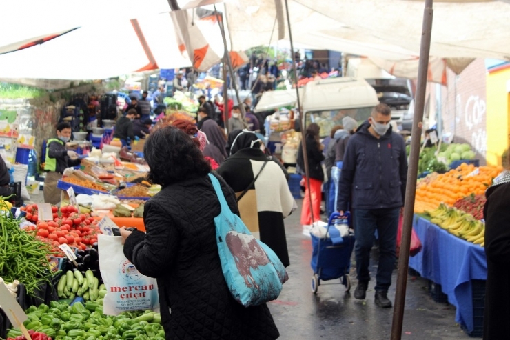 Şişli’de Pazarlar Ramazan Öncesi Doldu