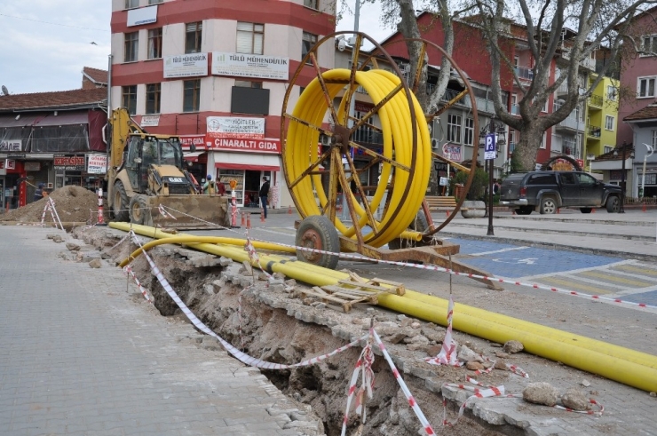 Simav’da Doğalgaz Çalışmaları Hız Kazandı