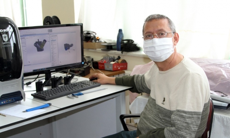 Trakya Üniversitesi, Covıd-19 İle Mücadele Kapsamında Ürettiği Koruyucu Ekipmanların Kaynak Kodlarını Paylaşıma Açtı