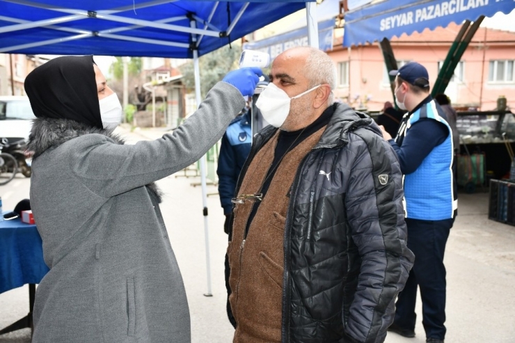 Pazar Yerinde Sosyal Mesafe Tedbiri