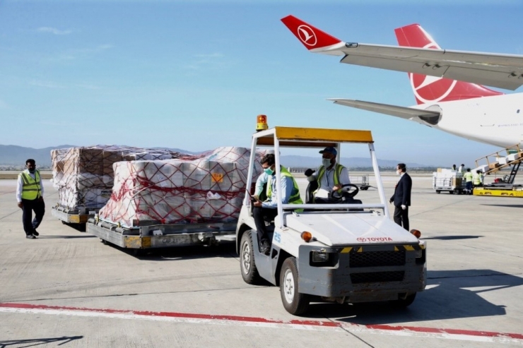 Türkiye’den Covid-19 Salgınında Pakistan’a Yardım Eli