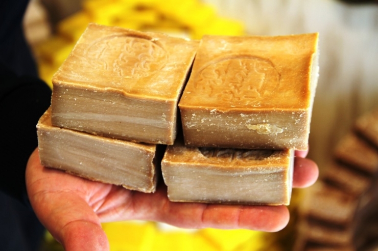 Aselcioğlu Sabunculuk Gazetecilere Hijyen Paketi Hediye Etti