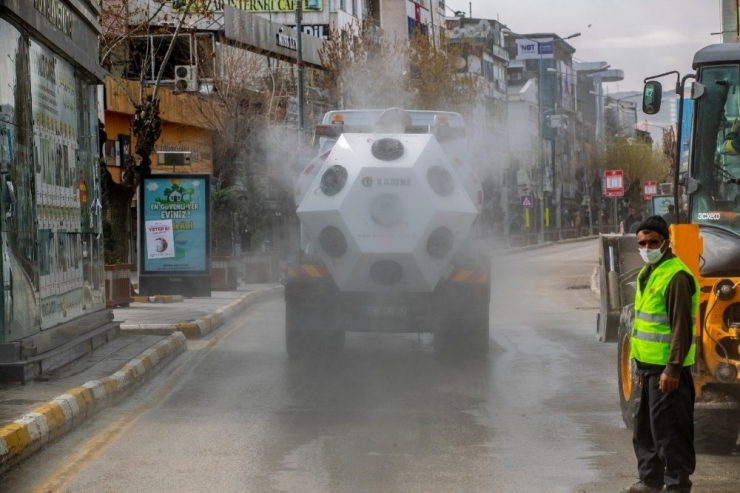 İpekyolu Belediyesinden Korona Virüsle Mücadelede Yeni Yöntem