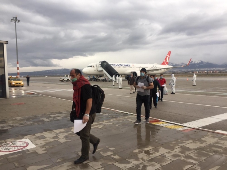 Suudi Arabistan’dan Getirilen 182 Türk Erzurum’da Karantinaya Alındı