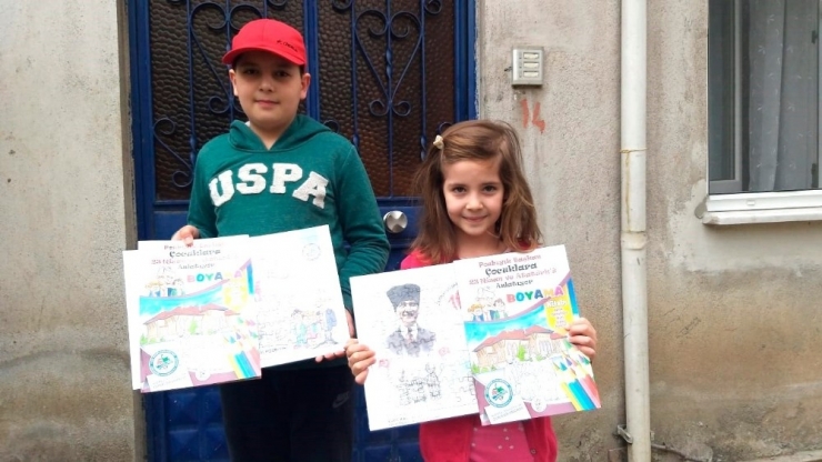 Posbıyık’tan 8 Bin Çocuğa 23 Nisan Hediyesi