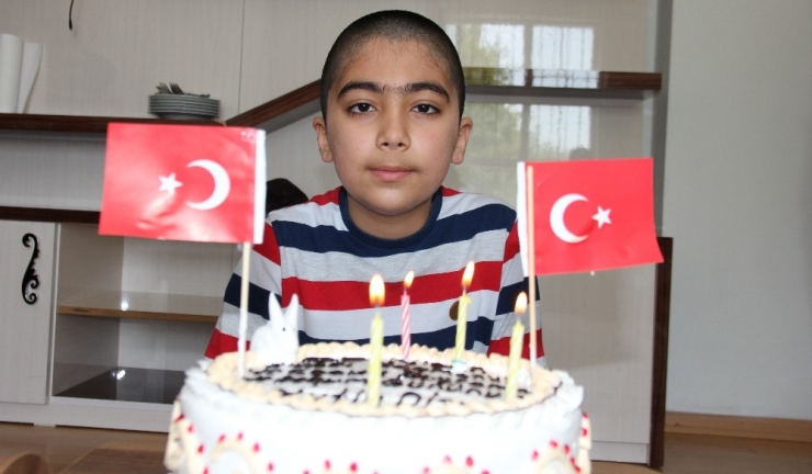 23 Nisan’da Doğan Çocuklara Doğum Günü Sürprizi