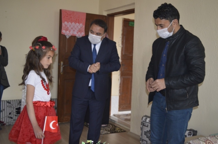 23 Nisan Doğumlu Çocuklara Doğum Günü Sürprizi