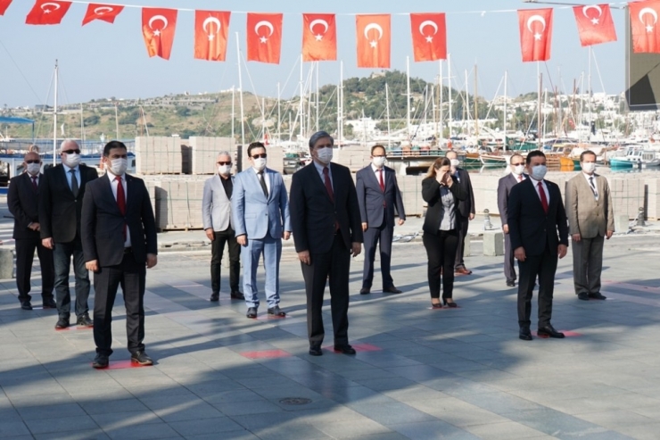 Çocuklar İçin Gökyüzüne Balon Bıraktılar