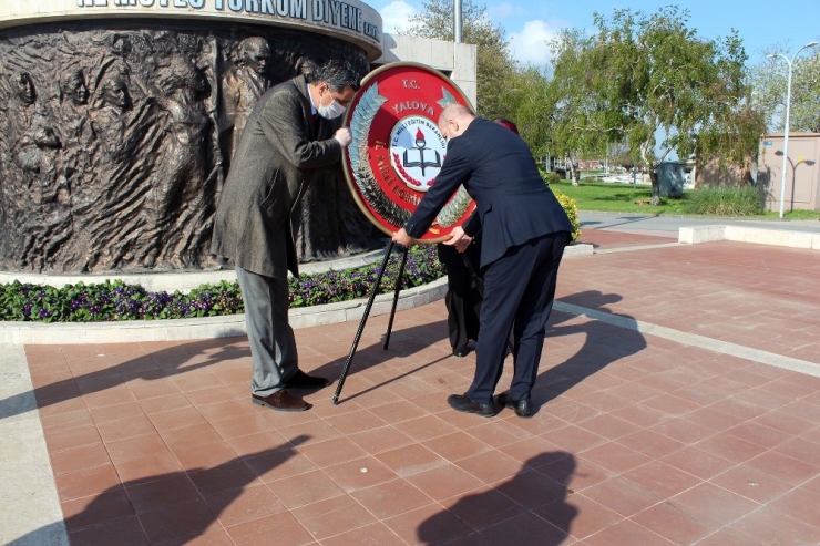 23 Nisan Yalova’da Sade Bir Törenle Kutlandı