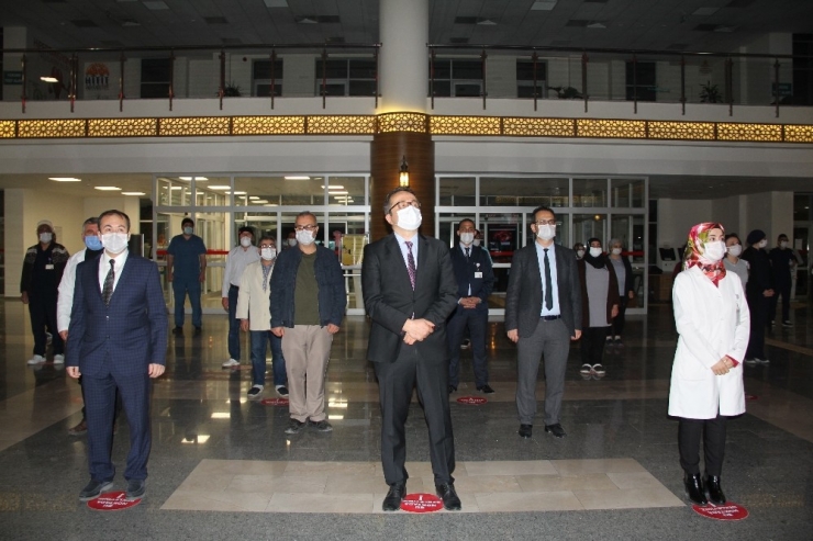 Sağlık Çalışanları Bu Kez Çocuklar İçin Tek Yürek Oldu