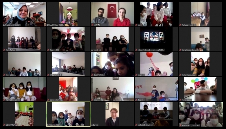 Bakan Selçuk: “Çocuk Evlerimizde Kalan Yavrularımızla Online Bir Kutlama Yaptık”