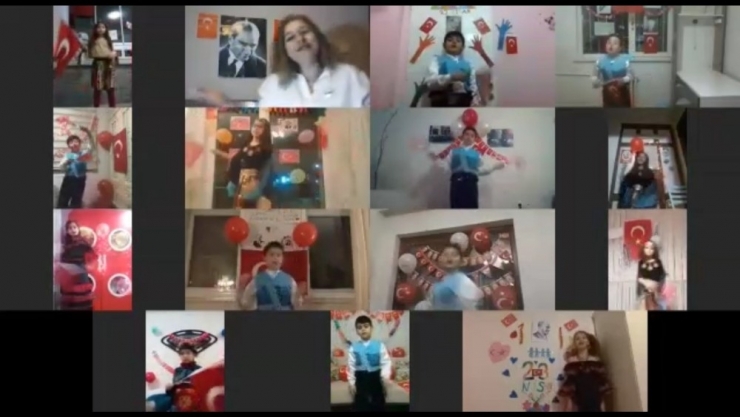 Hayatı Eve Sığdıran Çocukların Bayram Coşkusu