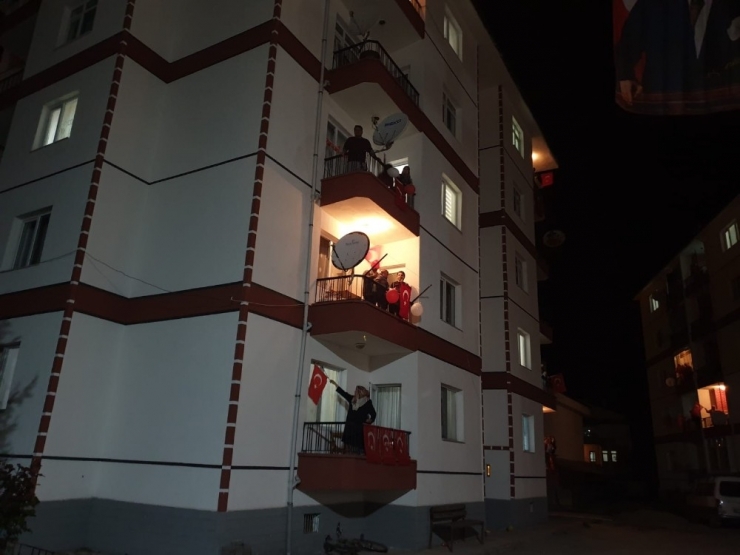 Ankaralılar 23 Nisan Ulusal Egemenlik Ve Çocuk Bayramı’nı Coşkuyla Kutladı