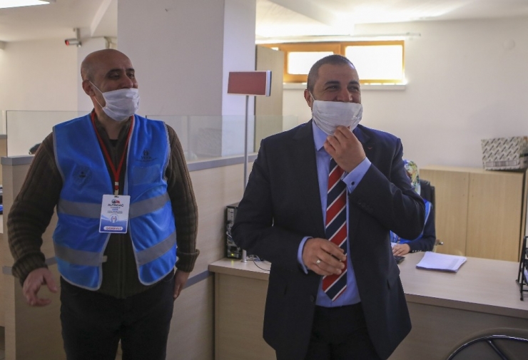 Ankaralı Sanatçılardan Altındağ Vefa Sosyal Destek Grubu’na Ziyaret