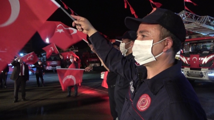 Antalya’da İtfaiyenin Sirenleri 23 Nisan İçin Çaldı