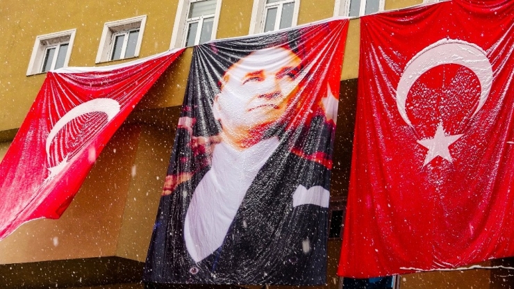 23 Nisan’da Kar Sürprizi